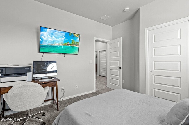 Building Photo - 840 Via Glorieta