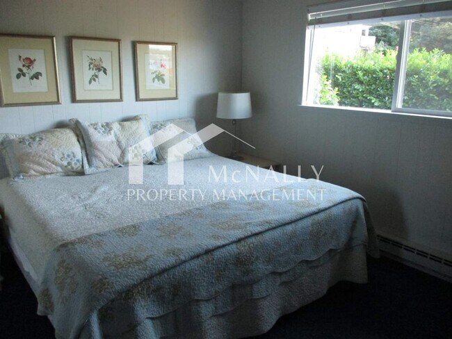 Building Photo - 10706 82nd Ave Ct NW