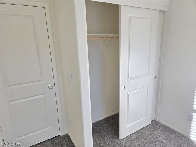 Building Photo - 6079 Cosmos Gdn St