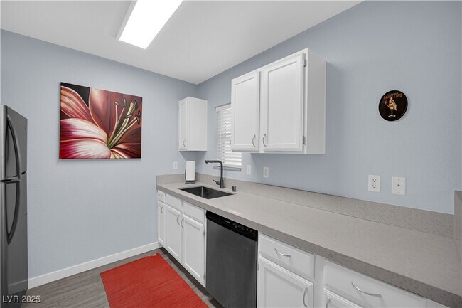 Building Photo - 6650 W Warm Springs Rd
