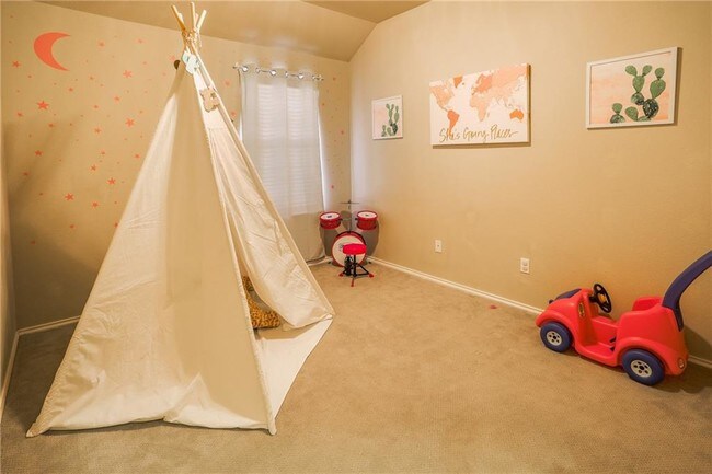 Building Photo - 10705 Casitas Dr