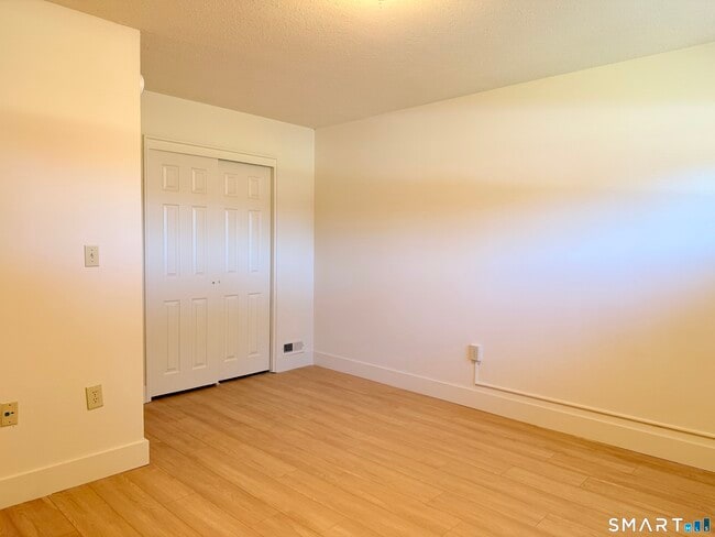 Building Photo - 58 Montoya Cir