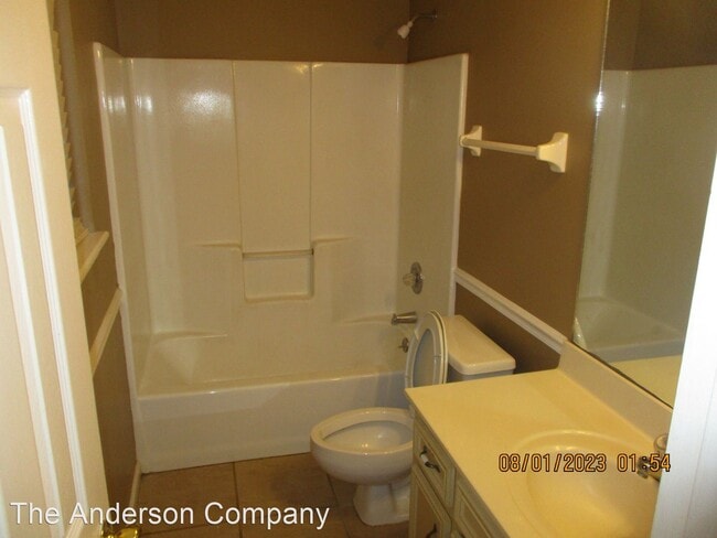Building Photo - 3 br, 2 bath House - 103 B Acacia Ct