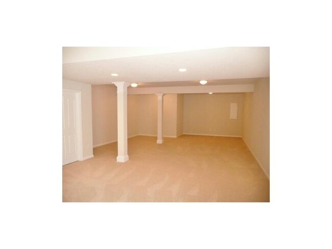 Building Photo - 8825 Stonewick Way