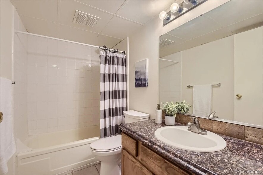 Bathroom - 2225 Buchtel Blvd S