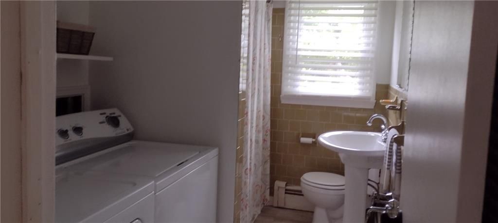 Building Photo - 4 Almy Ct