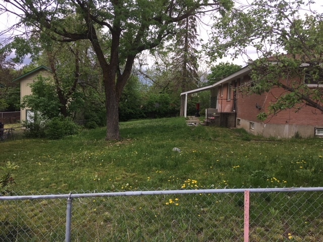 Building Photo - 2424 S Freya St