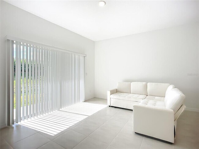 Building Photo - 16642 San Nicola Pl