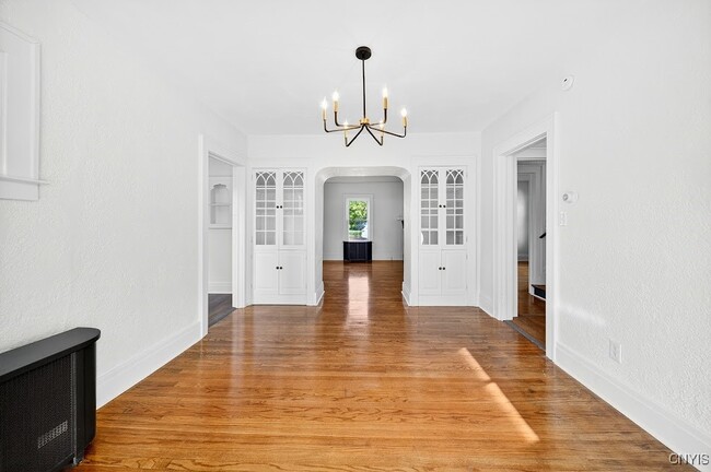 Building Photo - 363 Hickok Ave