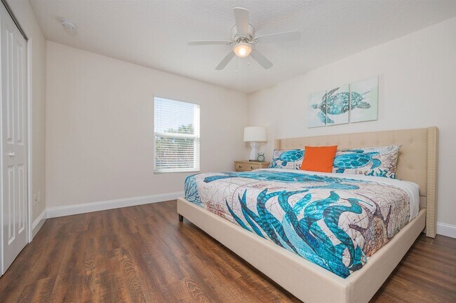 Building Photo - 6832 Middleton Ave