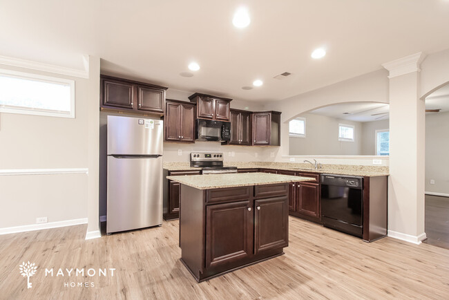 Building Photo - 105 Glazed Springs Ct