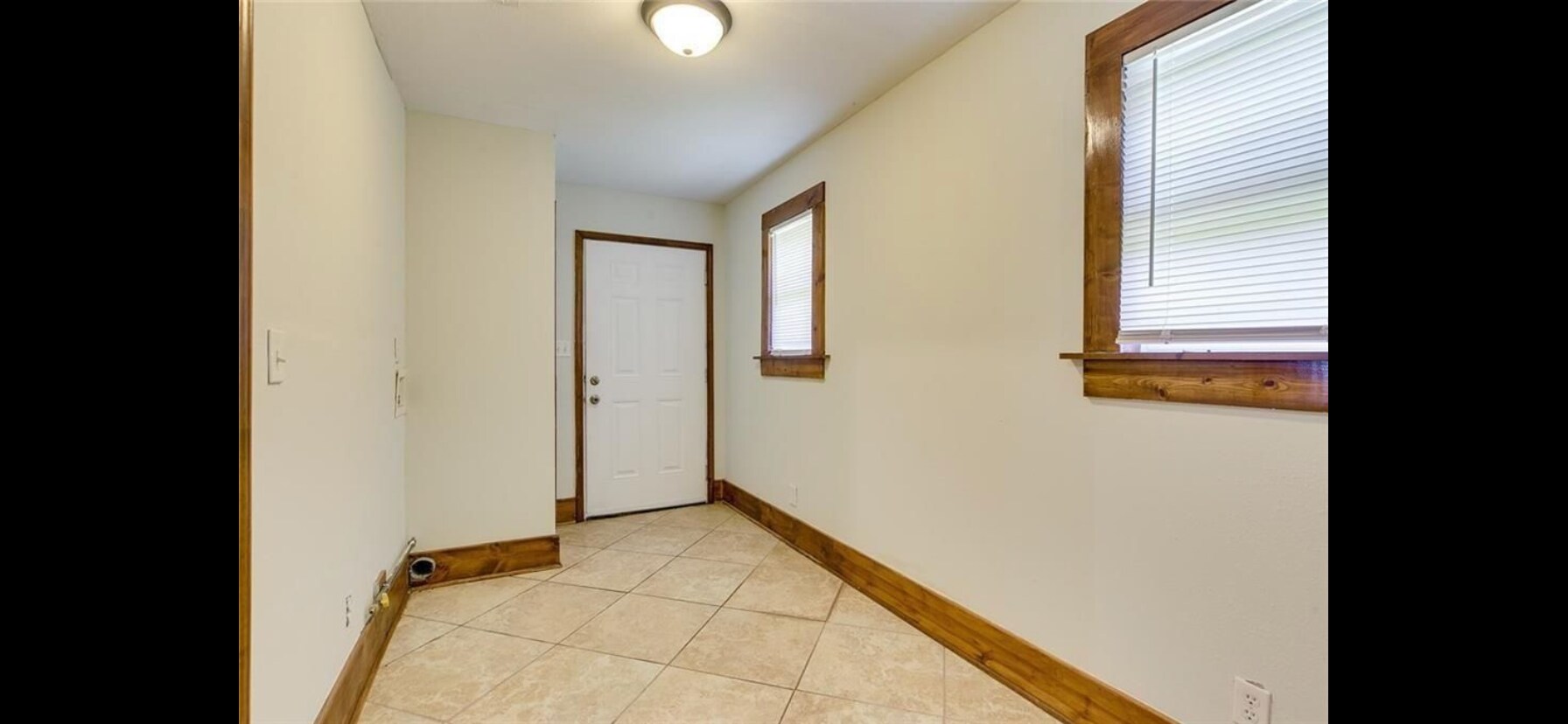 Backdoor/ Utility Room - 1512 NW 22nd St