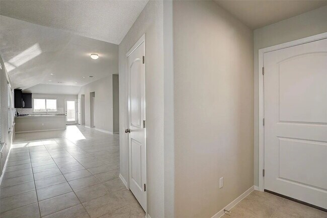 Building Photo - 171 White Dunes Dr