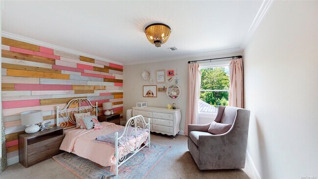 Building Photo - 52 Annandale Rd