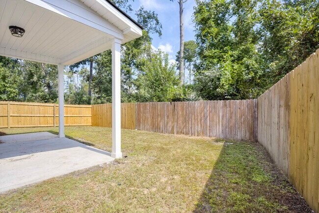 Building Photo - 412 Riley Ln