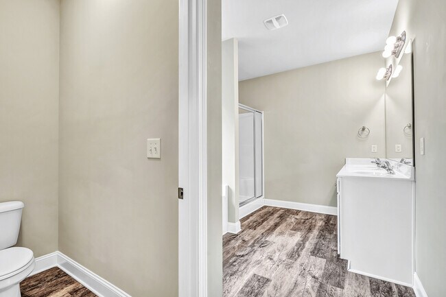 Building Photo - 113 Fourstar Ln