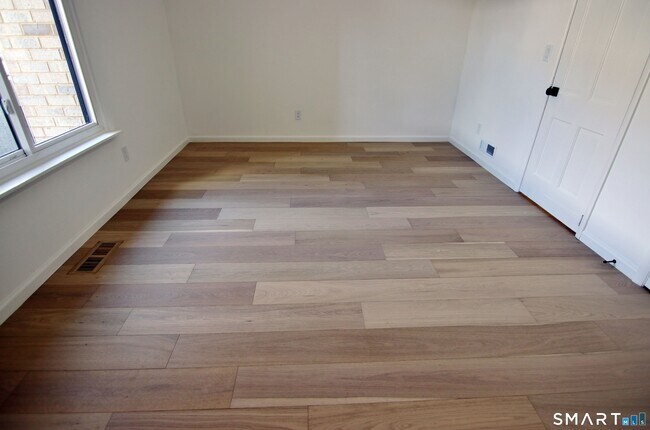 Building Photo - 81 Courtland Ave