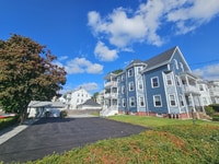 Building Photo - 70 Weston St