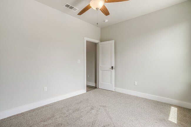 Building Photo - 3200 Forest Park Blvd