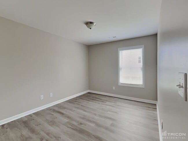 Building Photo - 100 Schroer Rd