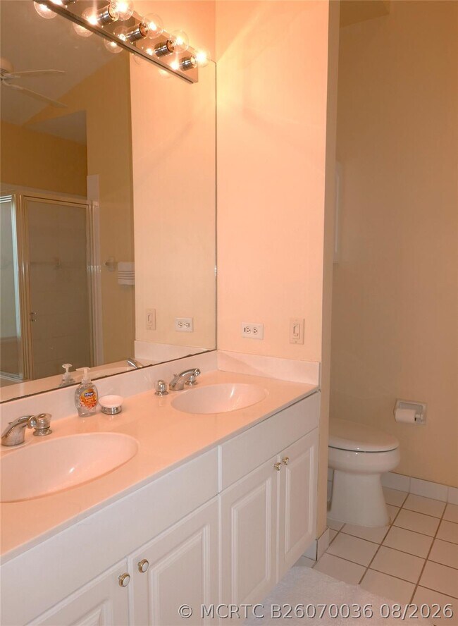 Building Photo - 7614 Colony Lake Dr