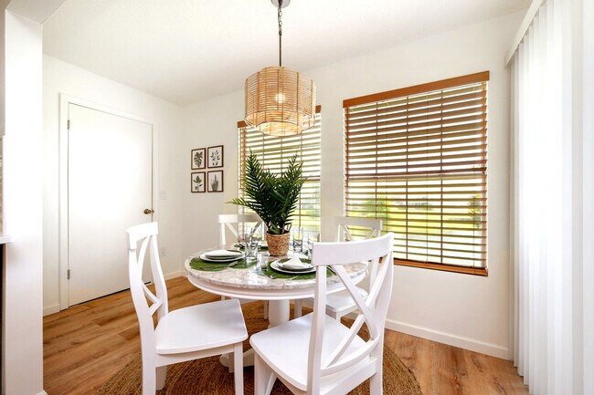 Building Photo - 4000 Gulf Terrace Dr