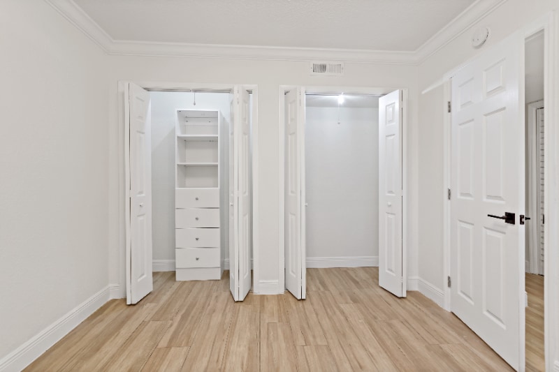 Building Photo - 3215 W Swann Ave