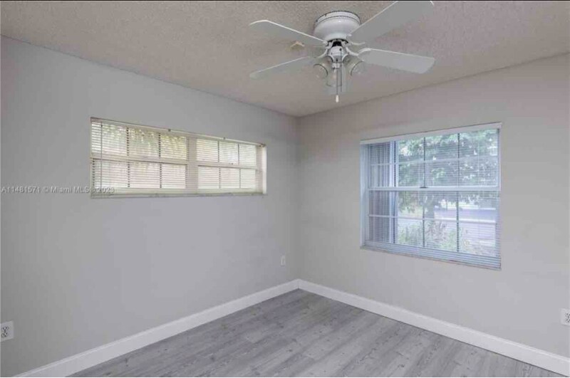 Building Photo - 248 SW 159th Ln