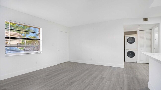 Building Photo - 9466 Boca Cove Cir