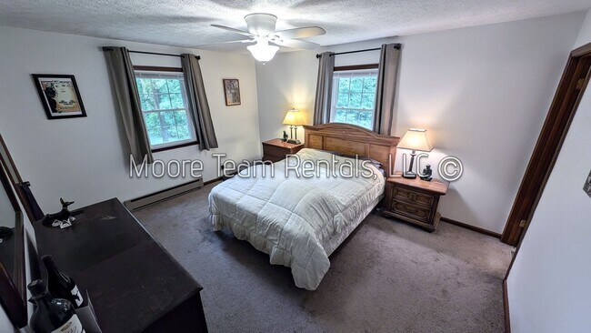 Building Photo - 3/2.5 House Near Brevard - Furnished or Unfurnished