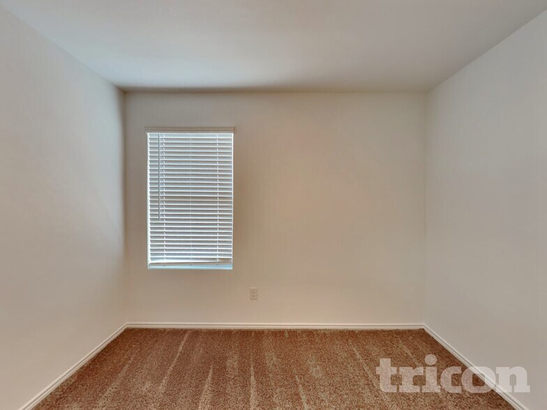 Building Photo - 5938 Companion Lp