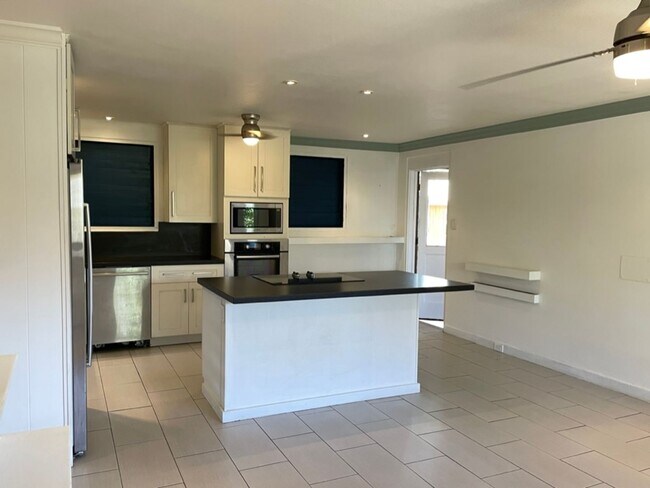 Building Photo - 2 Bedroom, 1 Bath House Across The Street ...