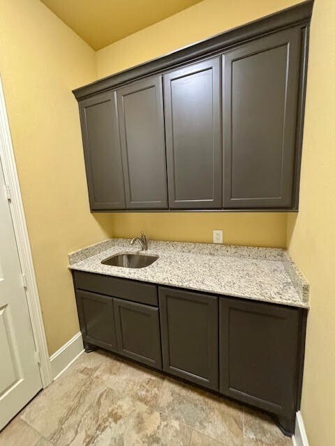 Building Photo - 8970 Navigation Cir