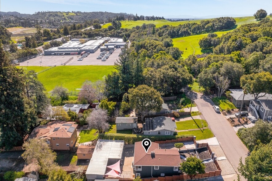 Building Photo - 8124 Greenly Dr