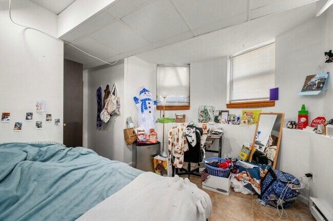 Building Photo - 2 Colliston Rd