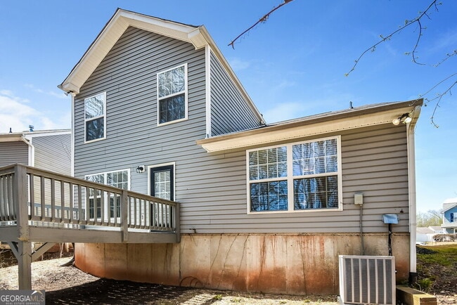 Building Photo - 593 Arrowhead Dr
