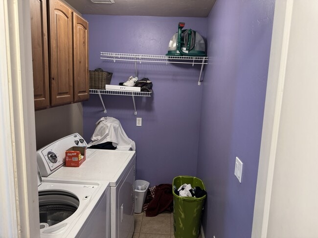 Building Photo - 236 Acord Way