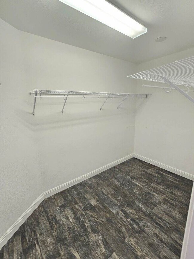 Building Photo - 5070 Usana Ct