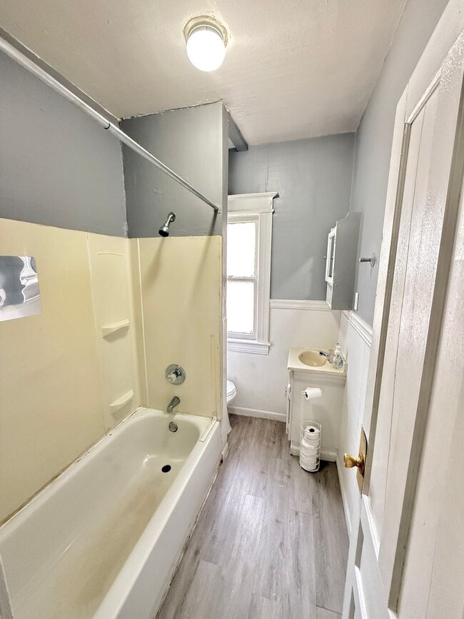 Building Photo - 287-289 Reynolds Street