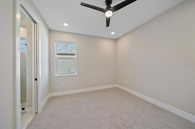 Building Photo - 8387 Windbound Ct