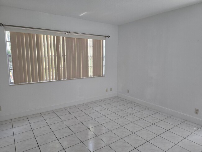 Building Photo - 4125 Pine Branch Cir