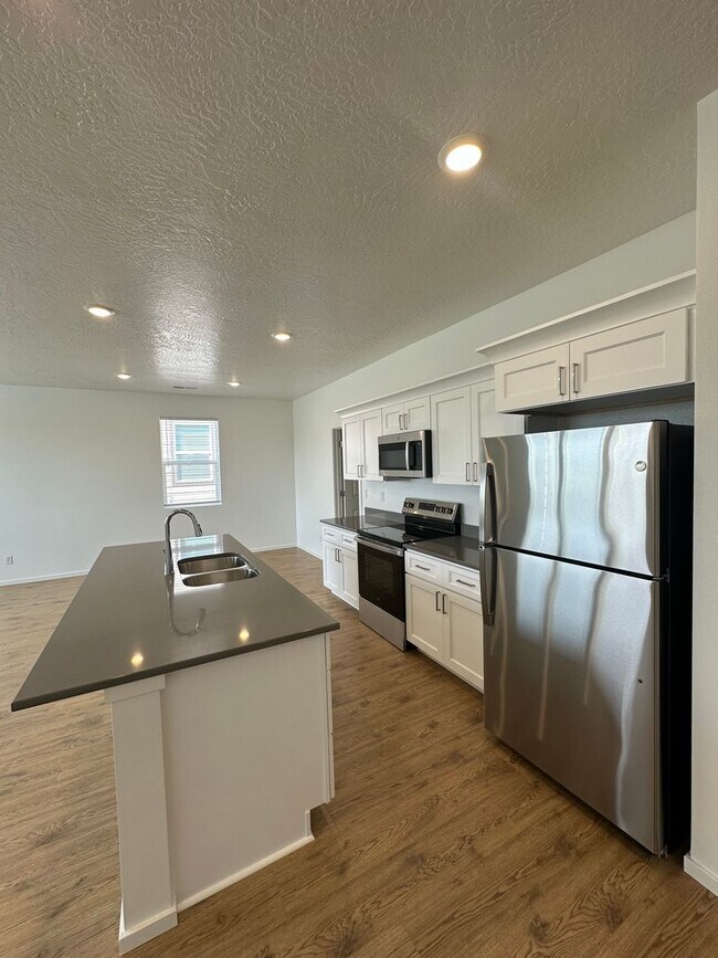 Building Photo - 5276 E Antares Ln