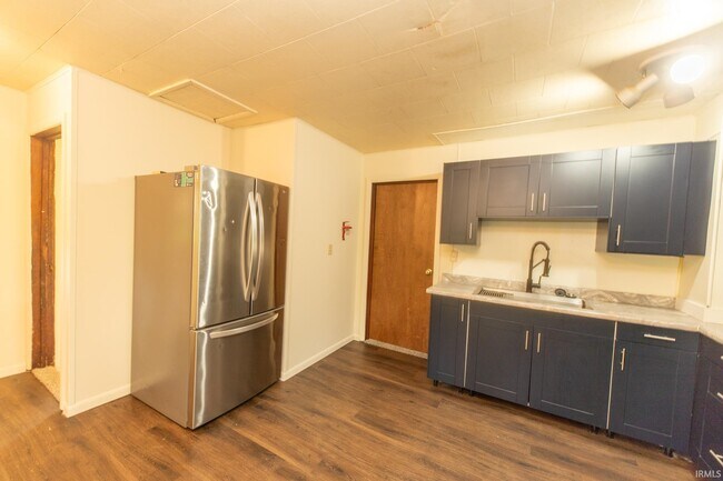 Building Photo - 1203 S Fess Ave