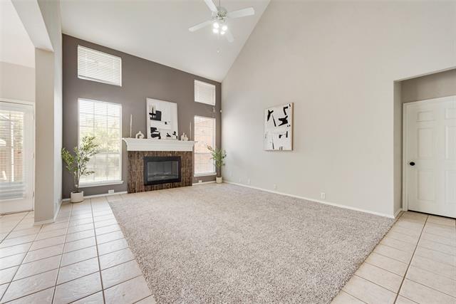 Building Photo - 3320 Chantilly Dr