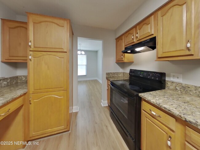 Building Photo - 6047 Carla Ct