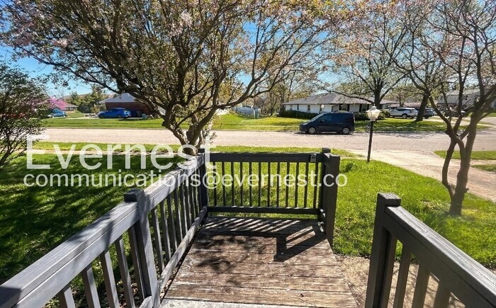 Building Photo - 1423 Marty Dr