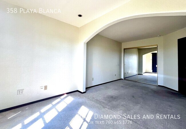 Building Photo - 358 Playa Blanca