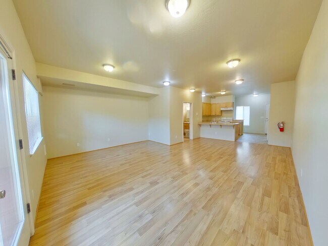 Building Photo - 3462 Alder Alley