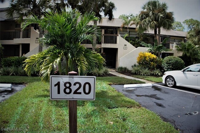 Building Photo - 1820 Kings Lake Blvd