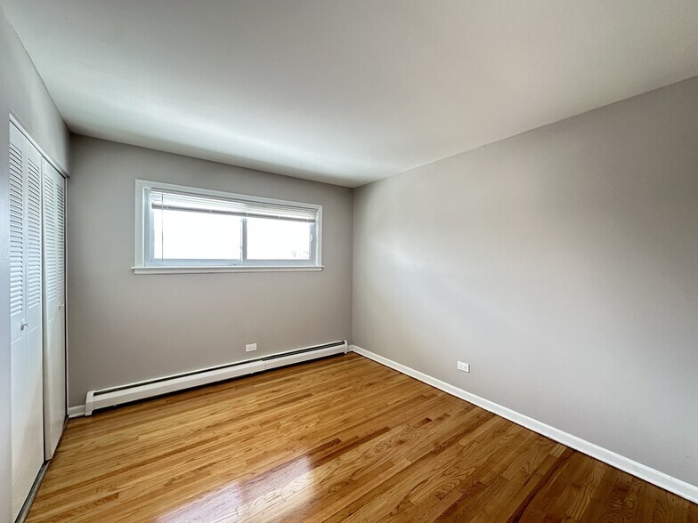 Building Photo - 430 Stevens Dr